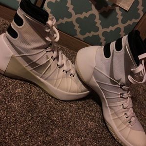 Nike ‘Hyperdunk 2015’s’!